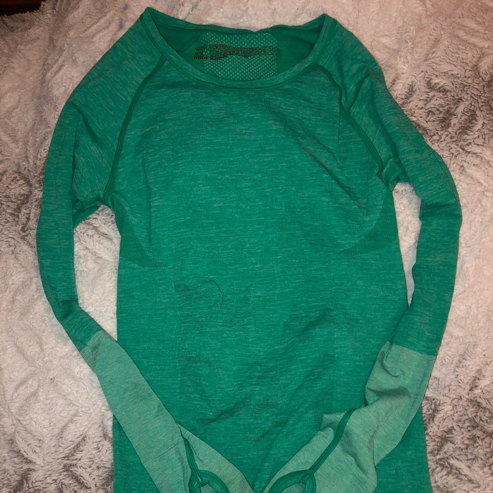 Victoria’s Secretary sport work out